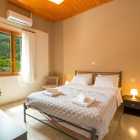 Ntamari * Vathy (Ithaca)